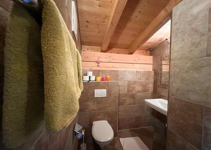 Fuerstenhof * צל אם צילר