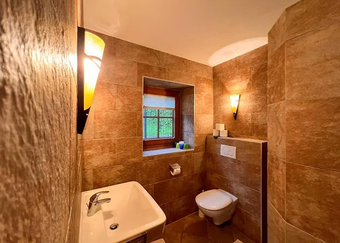 Fuerstenhof * צל אם צילר